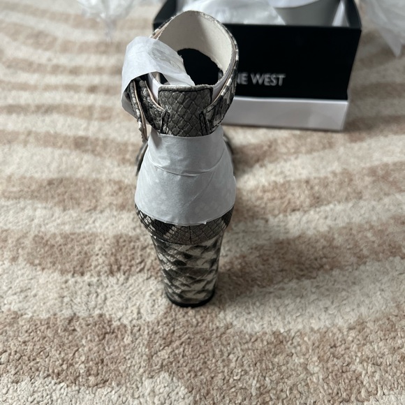 New in Box Spruce Sandals - Picture 3 of 5